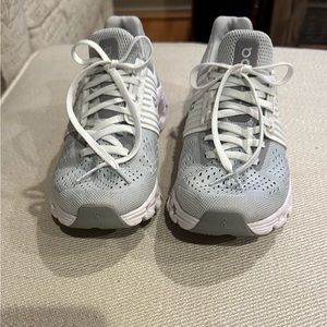 ON - Women’s Cloudtec